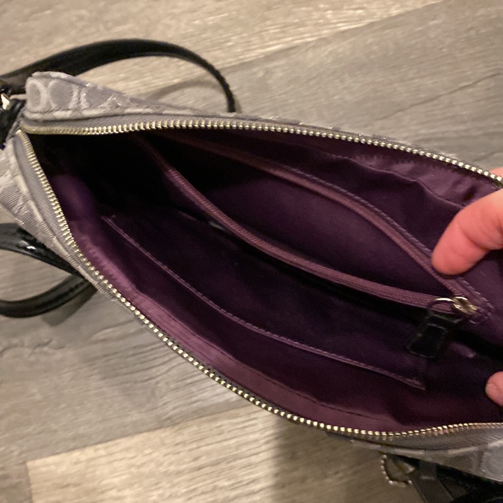 COACH cross body - Picture 4 of 4